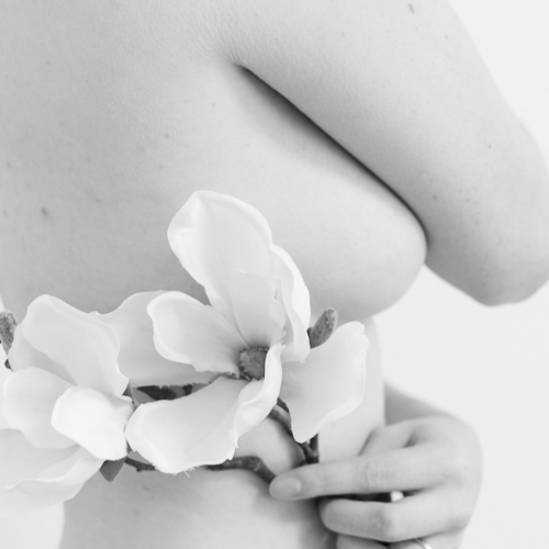 Die weibliche Brust - Symbol für das Leben